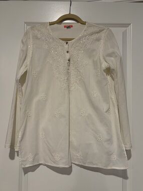 Glam Souls Embroidered White Long-Sleeve Women's Top